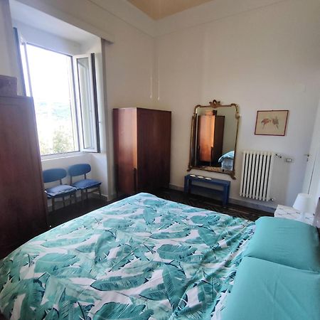 Panoramic Apartments In Villa In Center "The Beach And The Cliff" 1 Агрополи Екстериор снимка