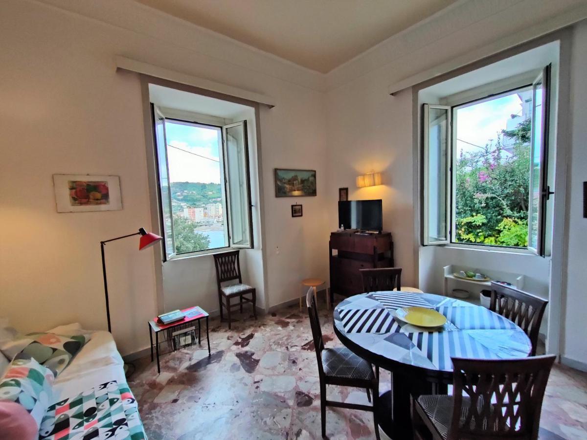 Panoramic Apartments In Villa In Center "The Beach And The Cliff" 1 Агрополи Екстериор снимка