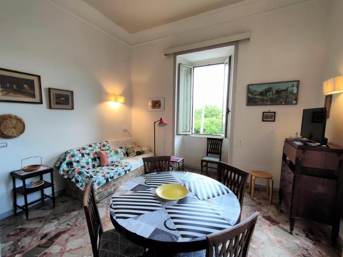Panoramic Apartments In Villa In Center "The Beach And The Cliff" 1 Агрополи Екстериор снимка