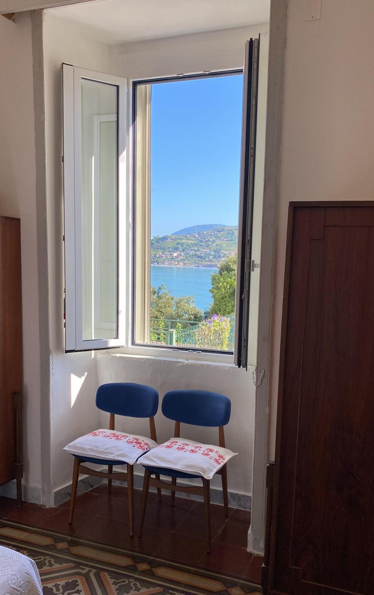 Panoramic Apartments In Villa In Center "The Beach And The Cliff" 1 Агрополи Екстериор снимка